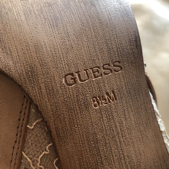 Guess booties. - Picture 6 of 8